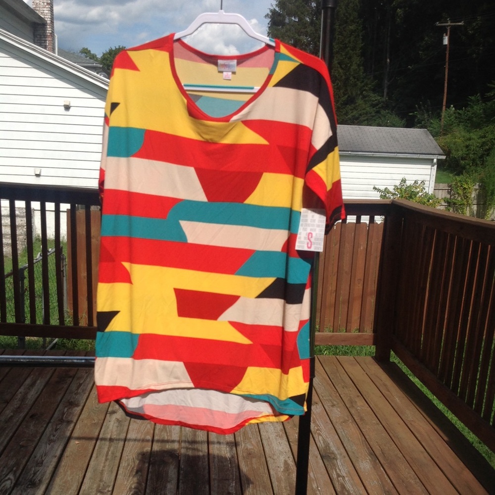 Lularoe Irma shirt